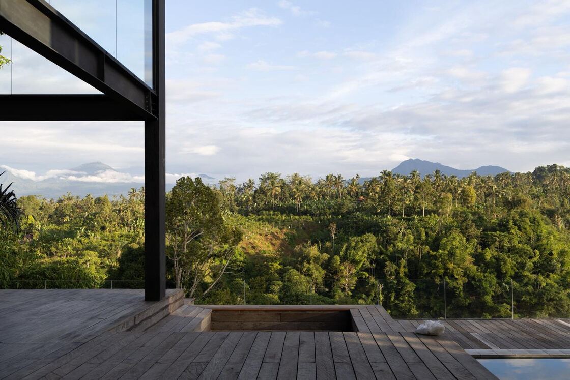 Jungle villa