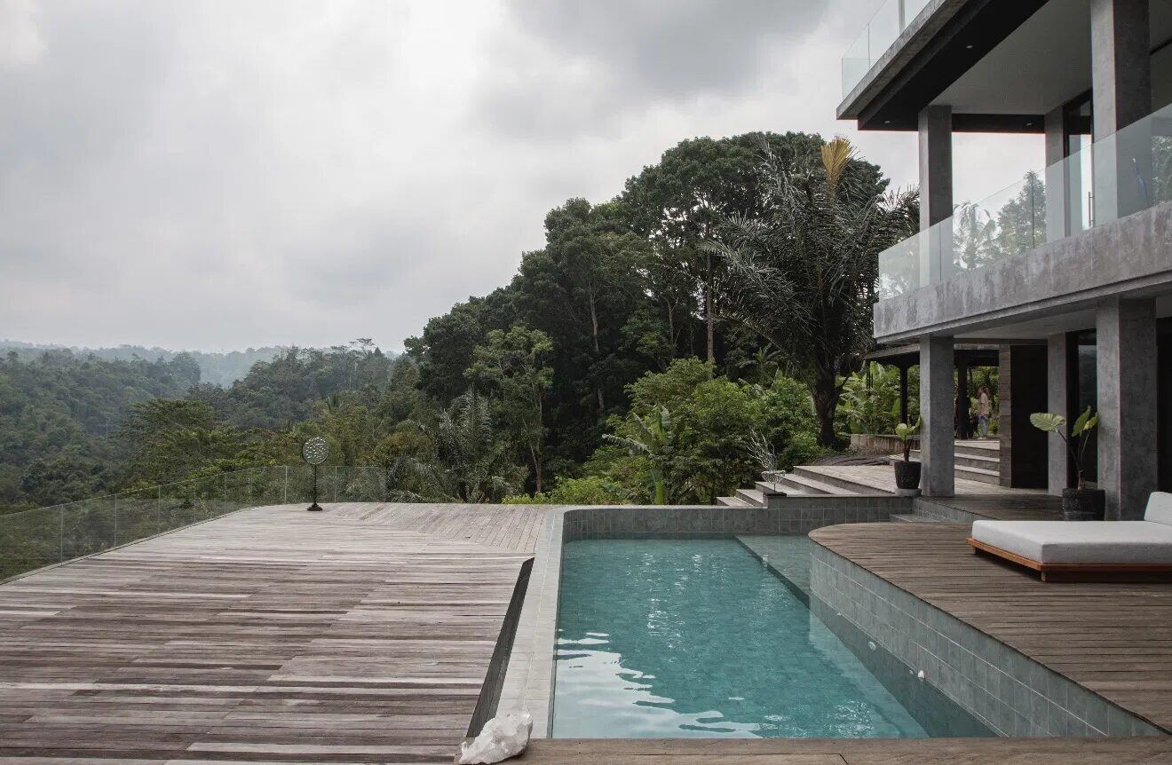 Infinity Pool